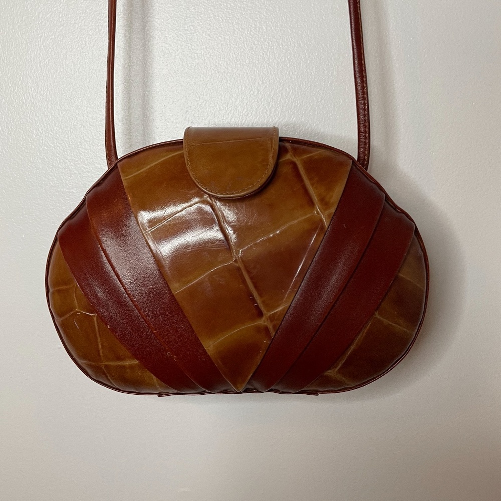 ❌ SOLD! Vintage tan leather box bag with strap! - Picture 2 of 13